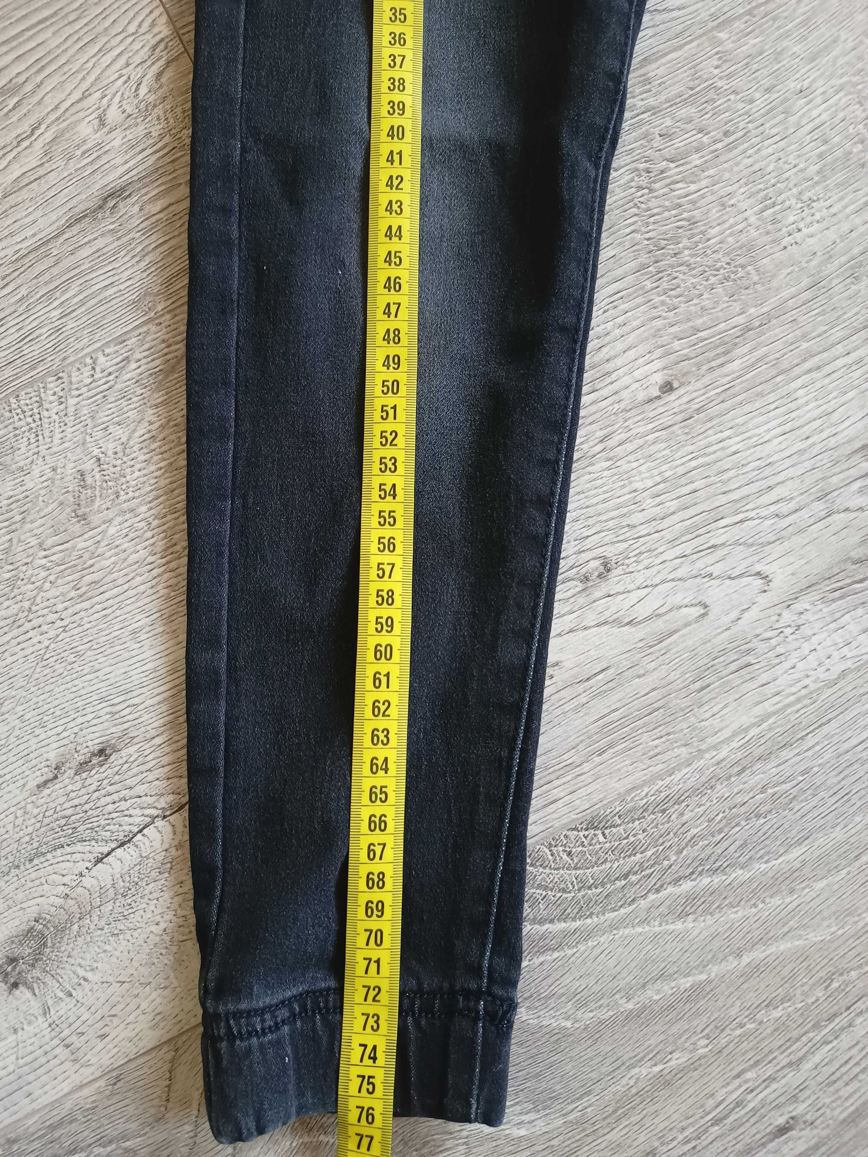 Spodnie jeansy chłopięce 128/134