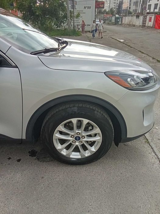 FORD escape продаж автомобіля