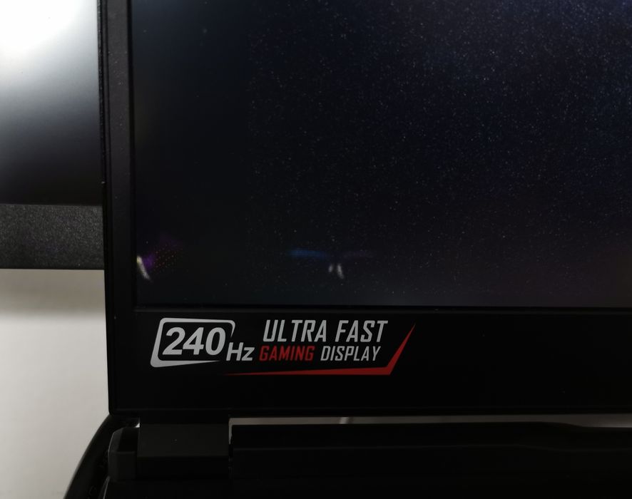 MSI GE75 Raider SGS (RTX 2080 Super, i7 10Gen)