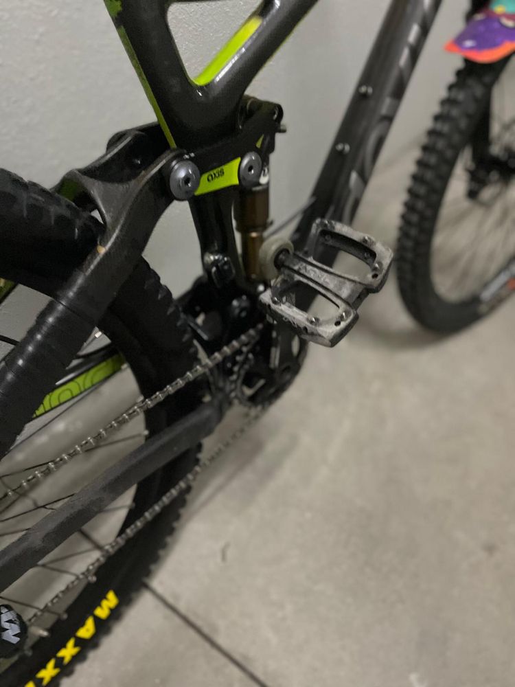 Bicicleta DeVinci Troy quadro carbono