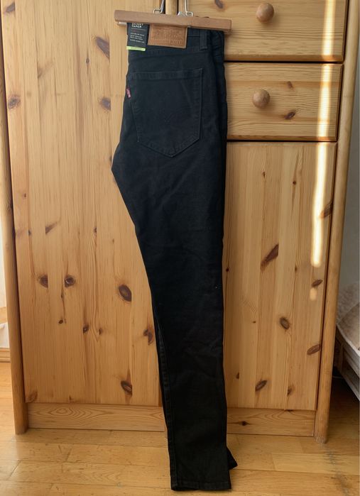 Нові джинси Levis, Skinny. Розмір W31 L32