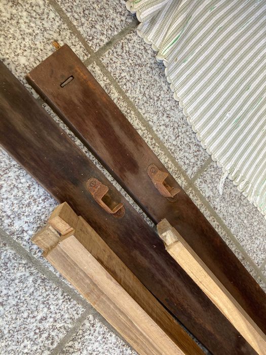 Cama de Solteiro Antiga