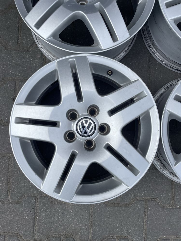 Felgi aluminiowe 15 cali 5x100 et 38 6J Volkswagen Polo Golf, Seat