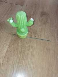lampka w kształcie kaktusa na baterie
