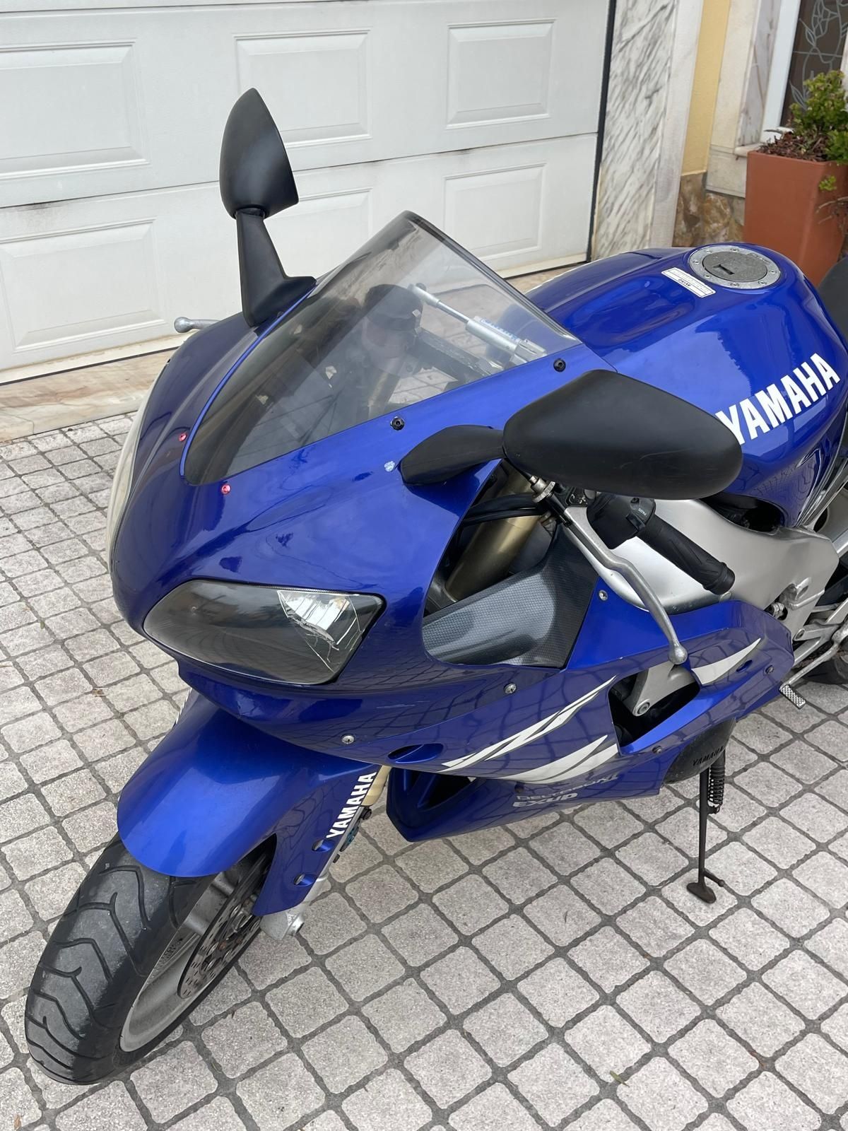 Yamaha R1 ano 2000