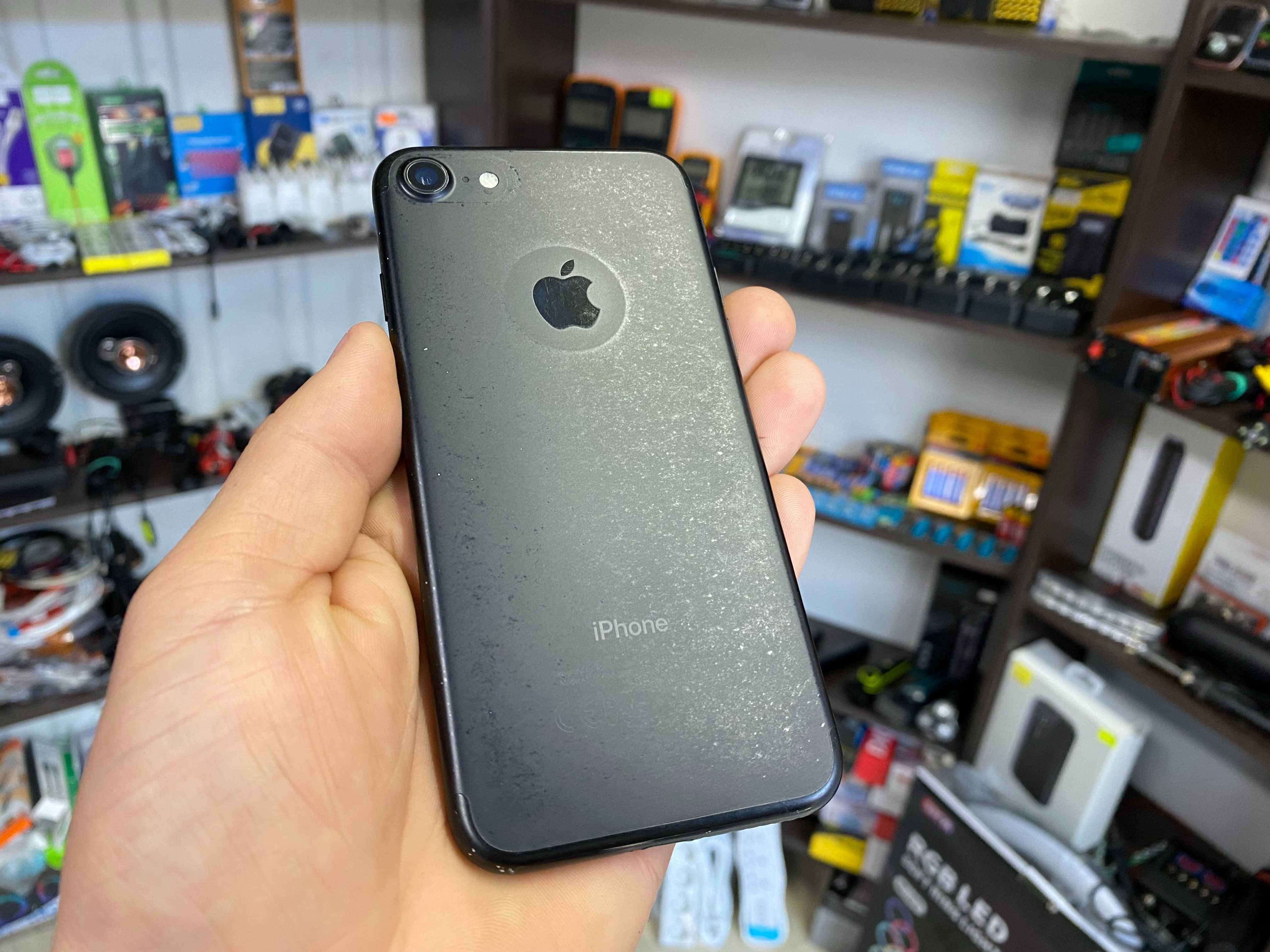 Продам Iphone 7  на 128g Хороший стан! Батарея 100% МАГАЗИН!