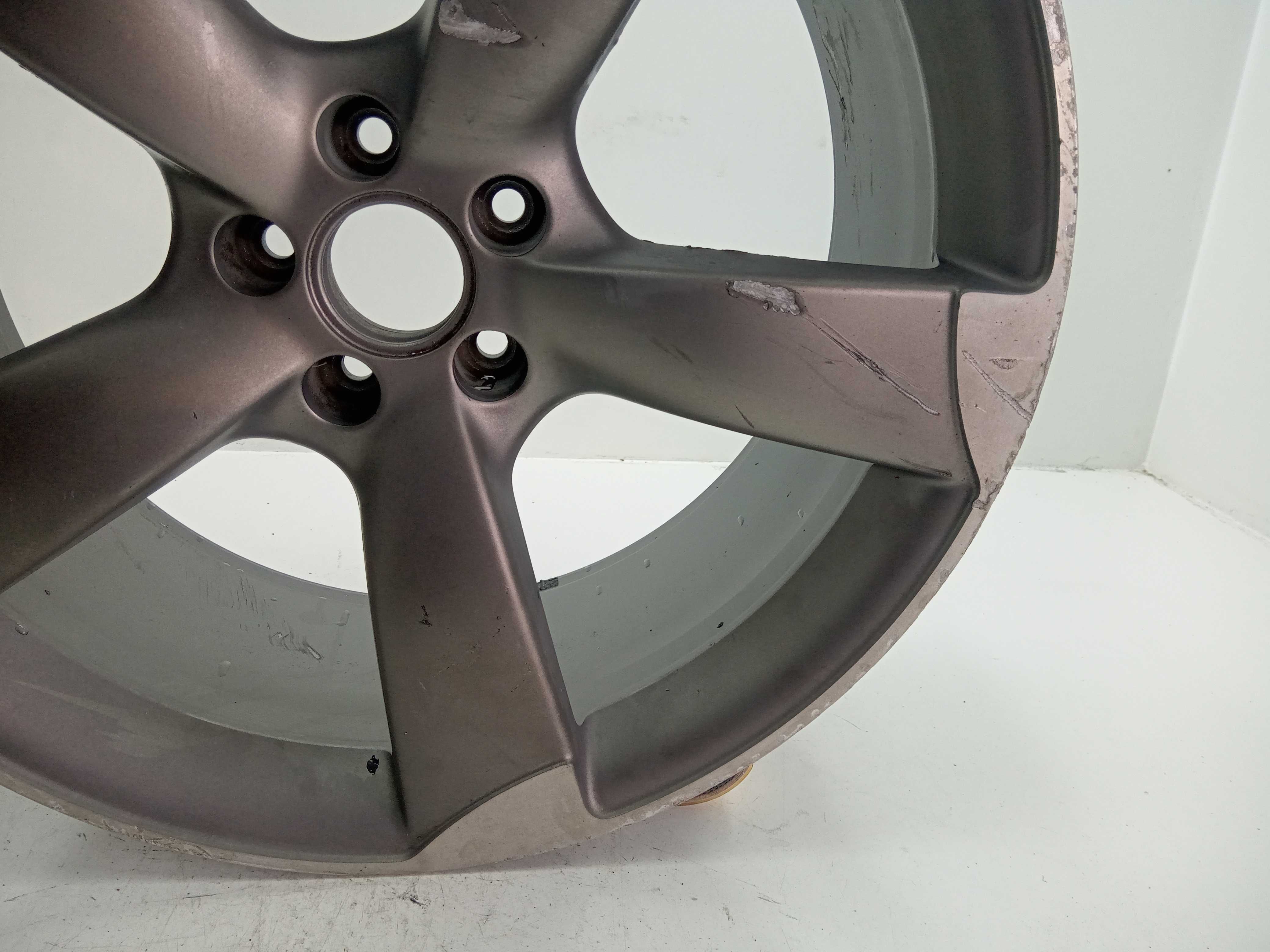 Felga Aluminiowa Audi S7 RS7 A7 9jx21 ET35 Pojedyncza