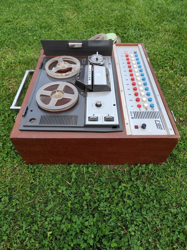 Magnetofon szpulowy audiotrener przenośny ZRK ZK-140T atp-1