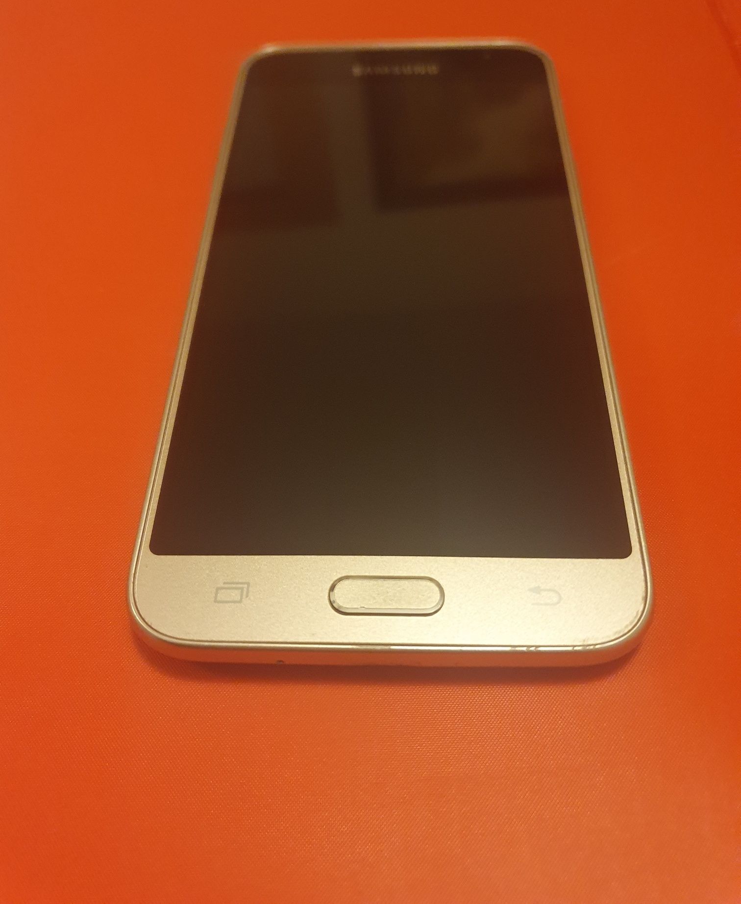 Telefon Samsung Galaxy J3 Duos