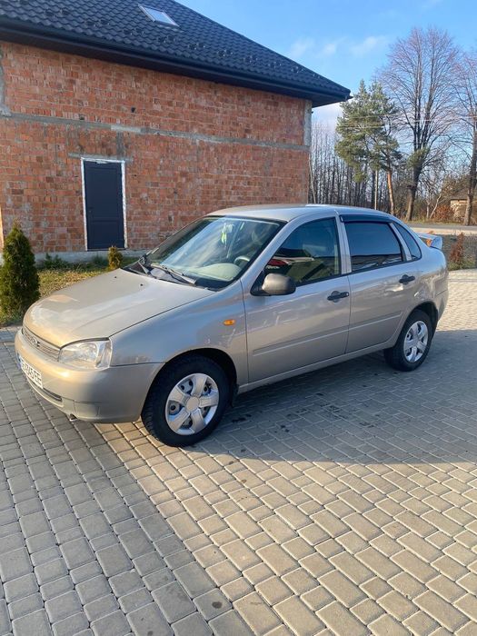 Продам машину в гарному стані