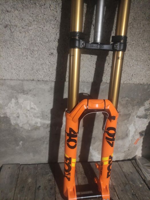 Vendo suspensão FOX