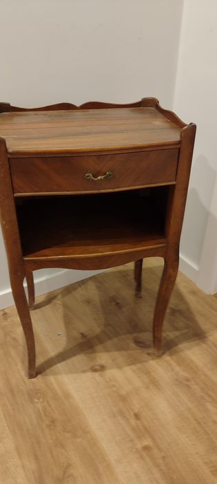 Mesa de banca de cabeceira