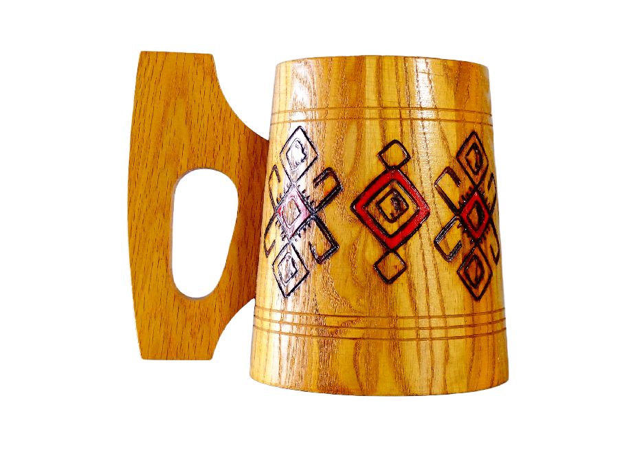 stary drewniany kufel kubek