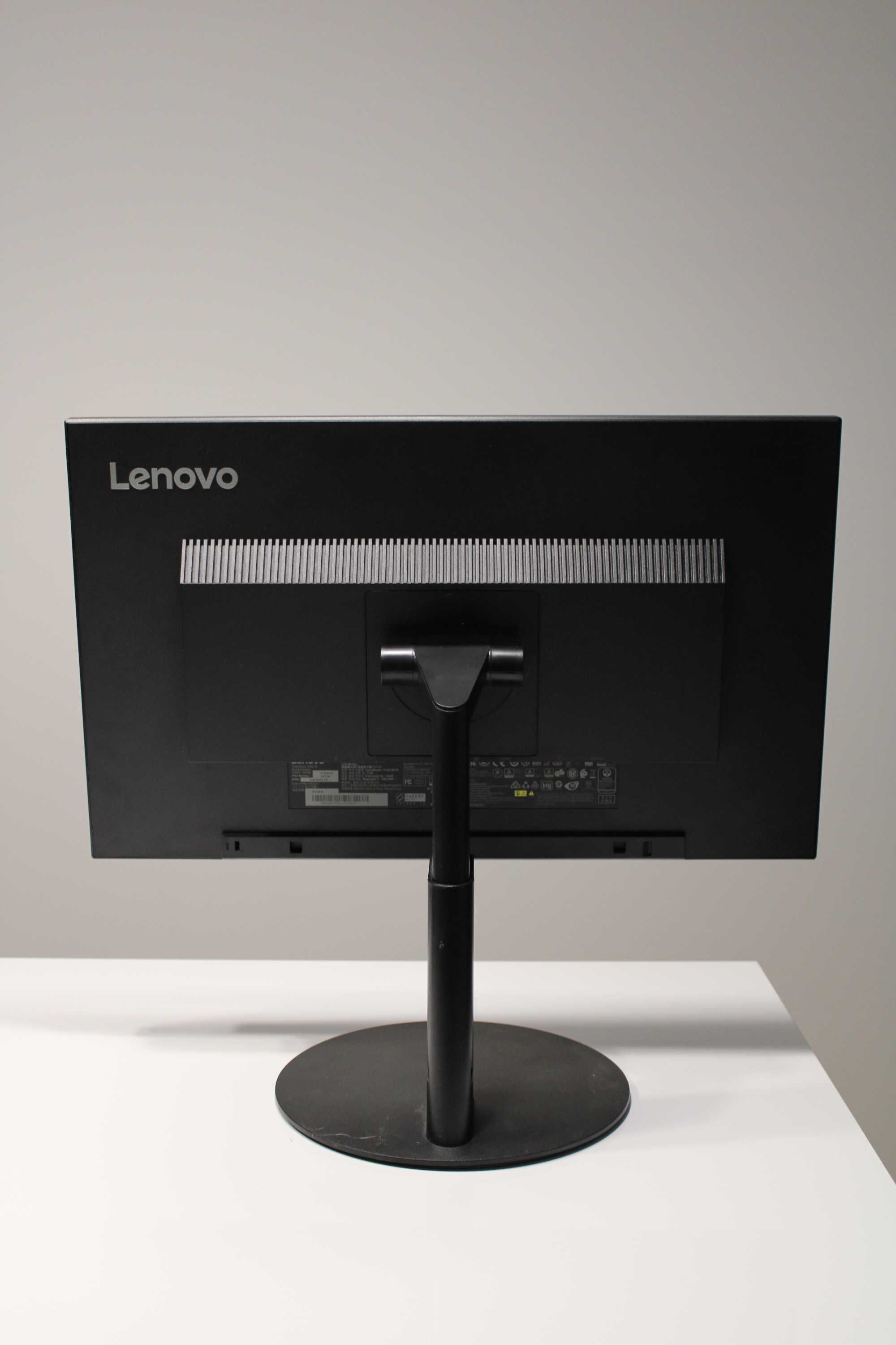 Monitor Lenovo ThinkVision T24i-10 24" FULLHD IPS Bezramkowy