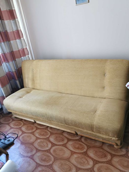 Wersalka kanapa rozkładana, pojemnik na pościel, stan dobry