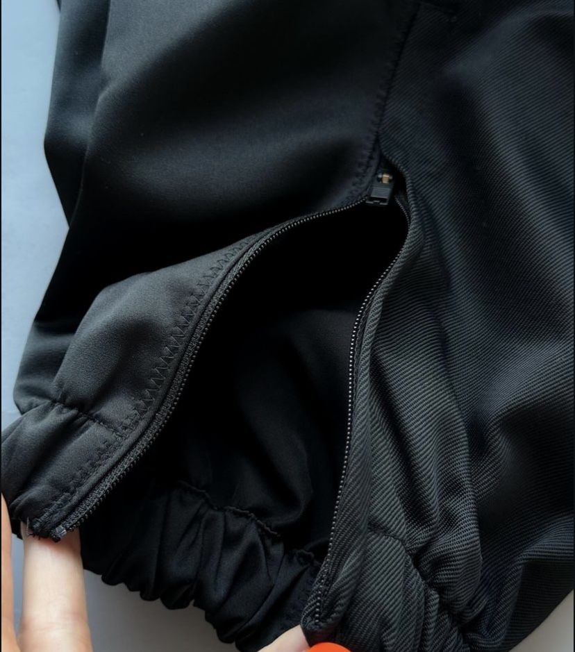 Спортивні легенькі штани   Reebok