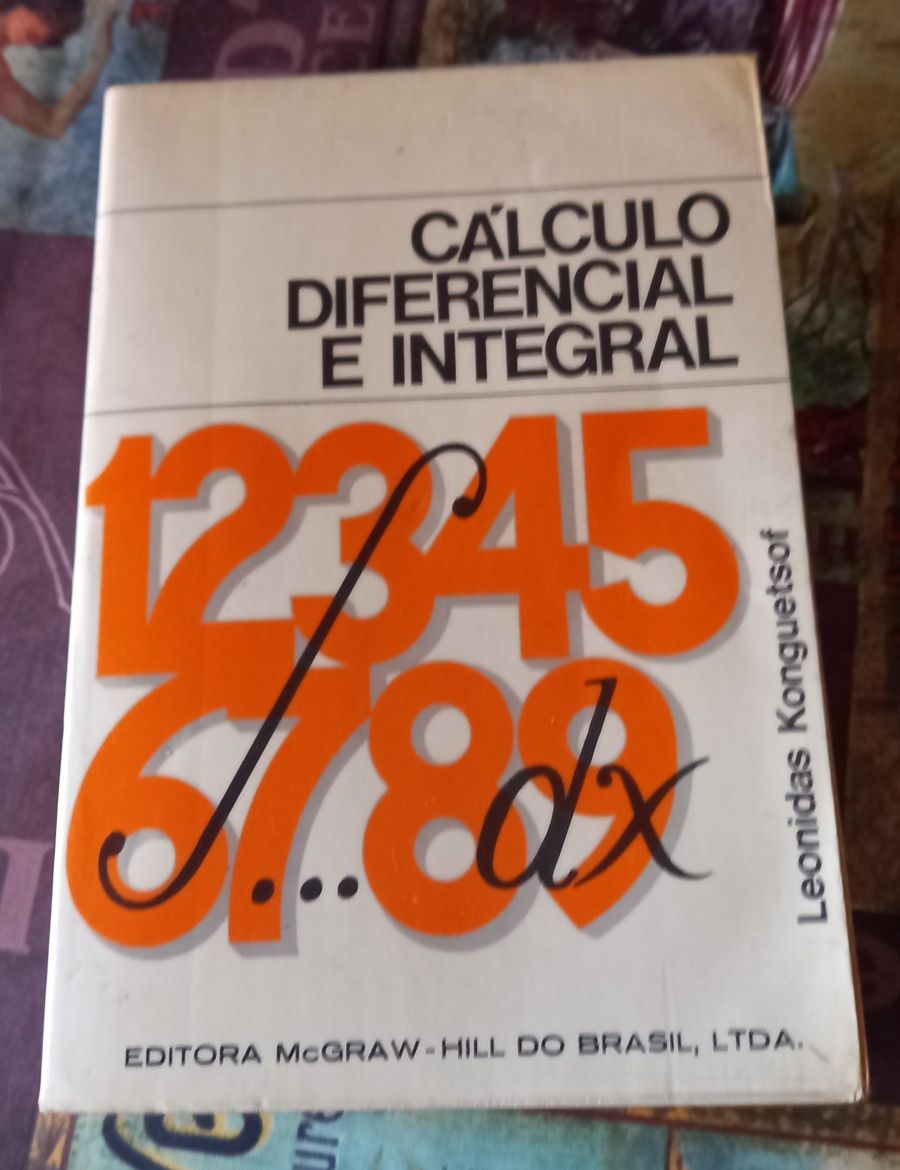 Manual de Cálculo Diferencial e Integral.