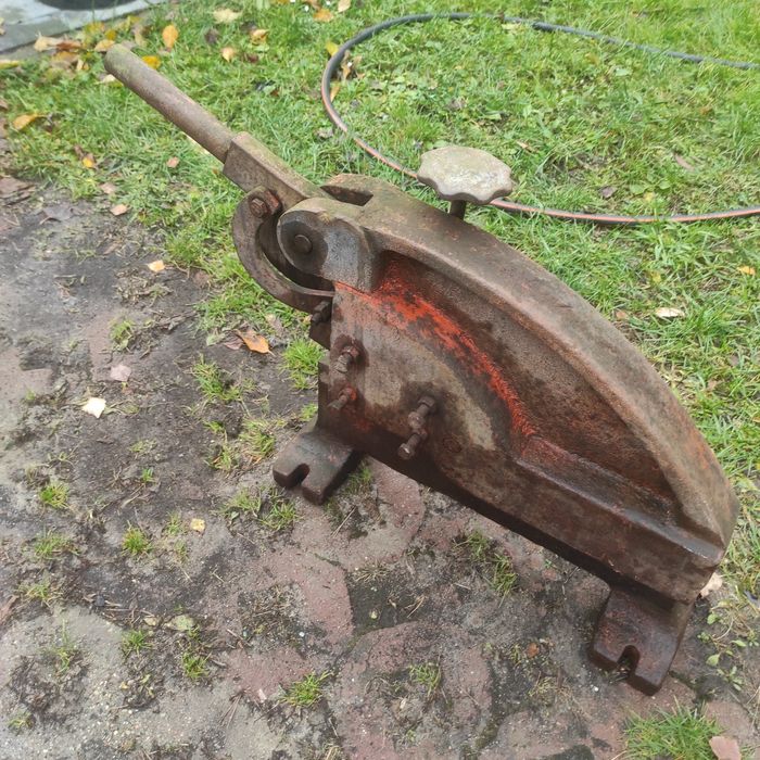 Gilotyna do cięcia blachy nożyce