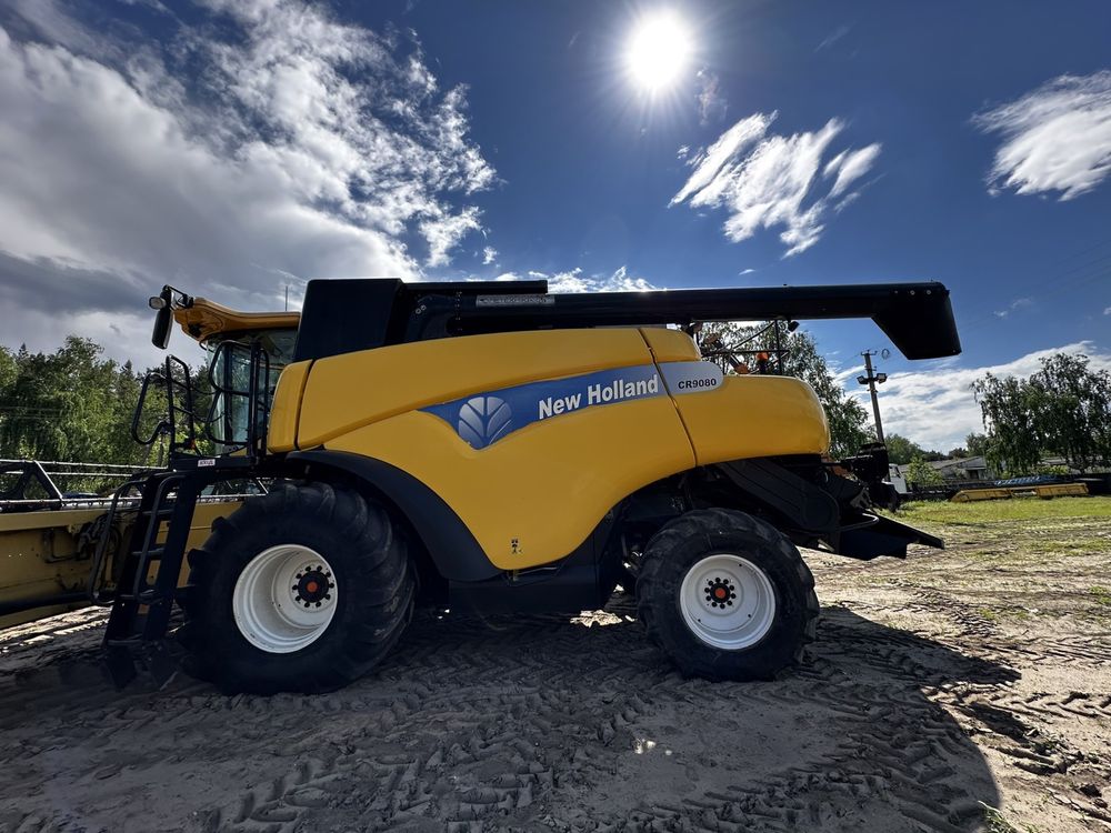 Комбайн new holland CR 9080