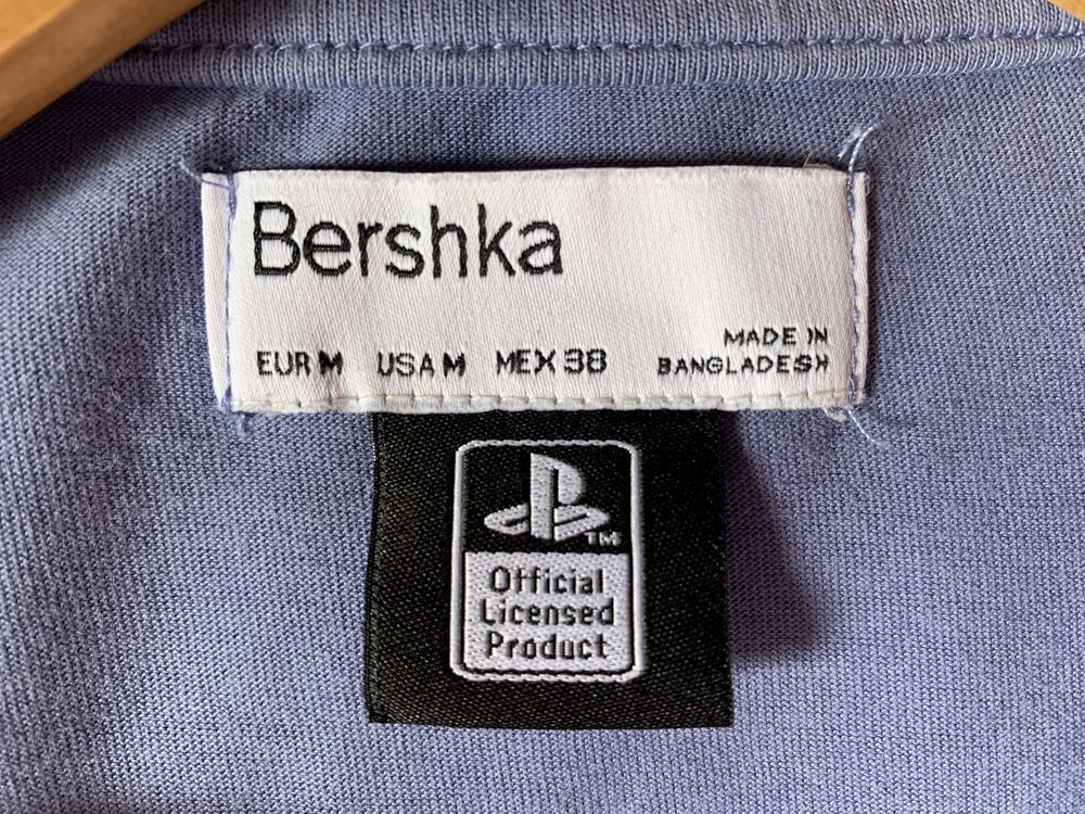 Camisola Playstation Bershka, tamanho M / 38