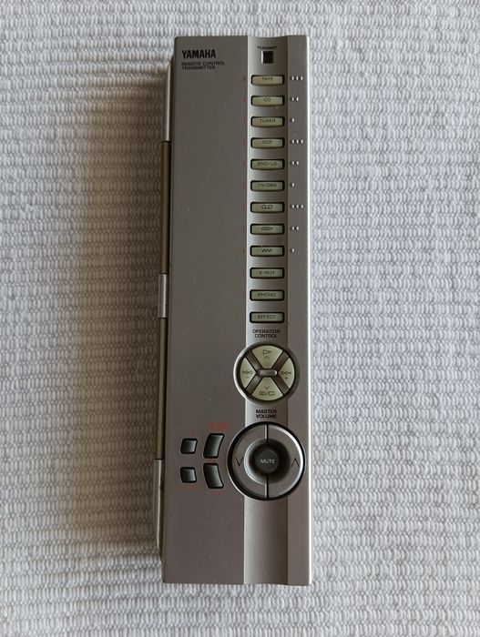 Amplificador Home Cinema YAMAHA DSP-A1092