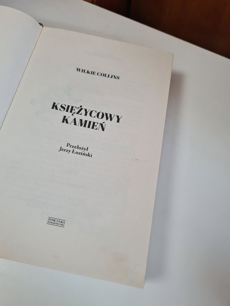 Księżycowy Kamień - Wilkie Collins .
