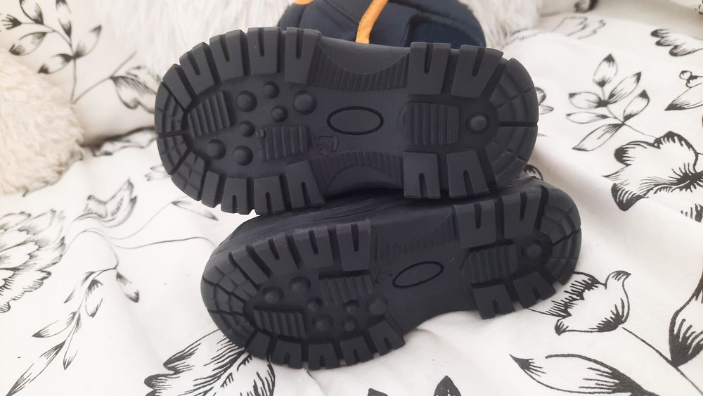 Sinsay 21 11cm śniegowce ocieplane kozaki granatowe