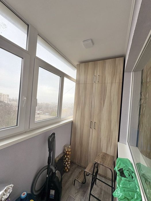 Продам КРУТЕЗНУ 2-кімнатну квартиру