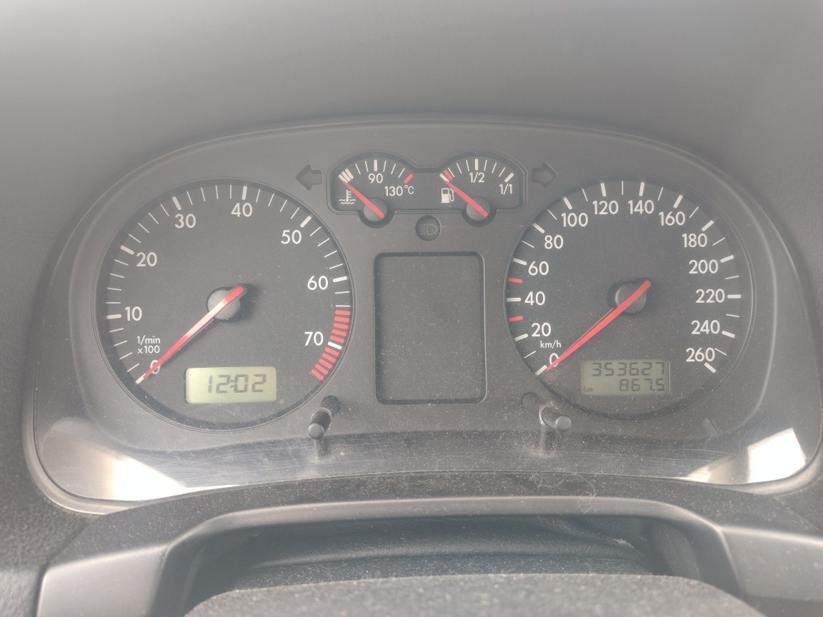 VW Golf IV, 1.6 benzyna+LPG. Klimatyzacja.