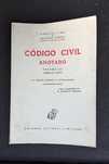 5 livros de Código Civil Anotados.