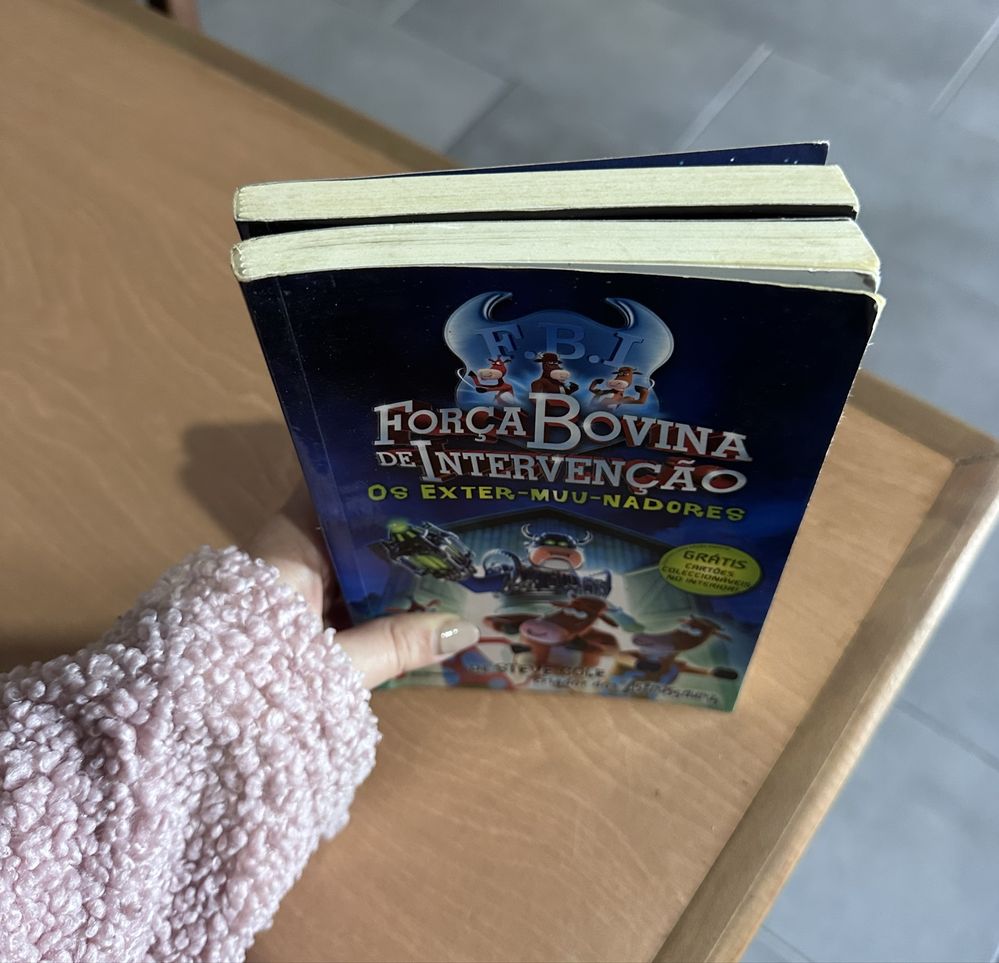 Coleção de 2 livros “Força Bovina de Intervenção”