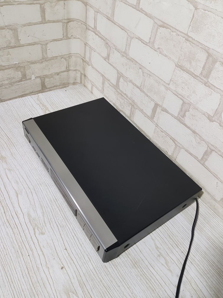Стерео FM/ AM тюнер ONKYO T-4830, б/у з Німеччини