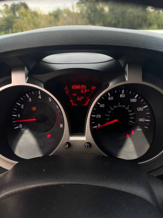 Продам Nissan Juke 1.6 turbo SV AWD 2011