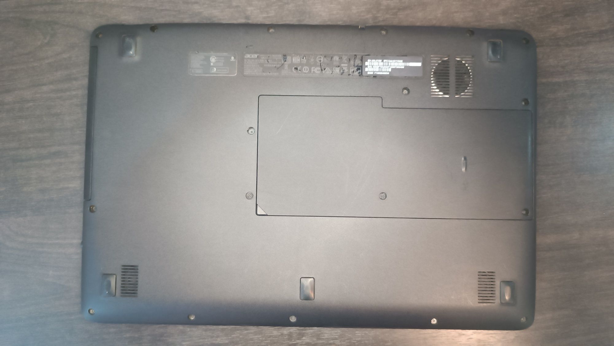Ноутбук Acer Aspire ES15 ES1-533-C7GW 15,6" (NX.GFTEU.044) black