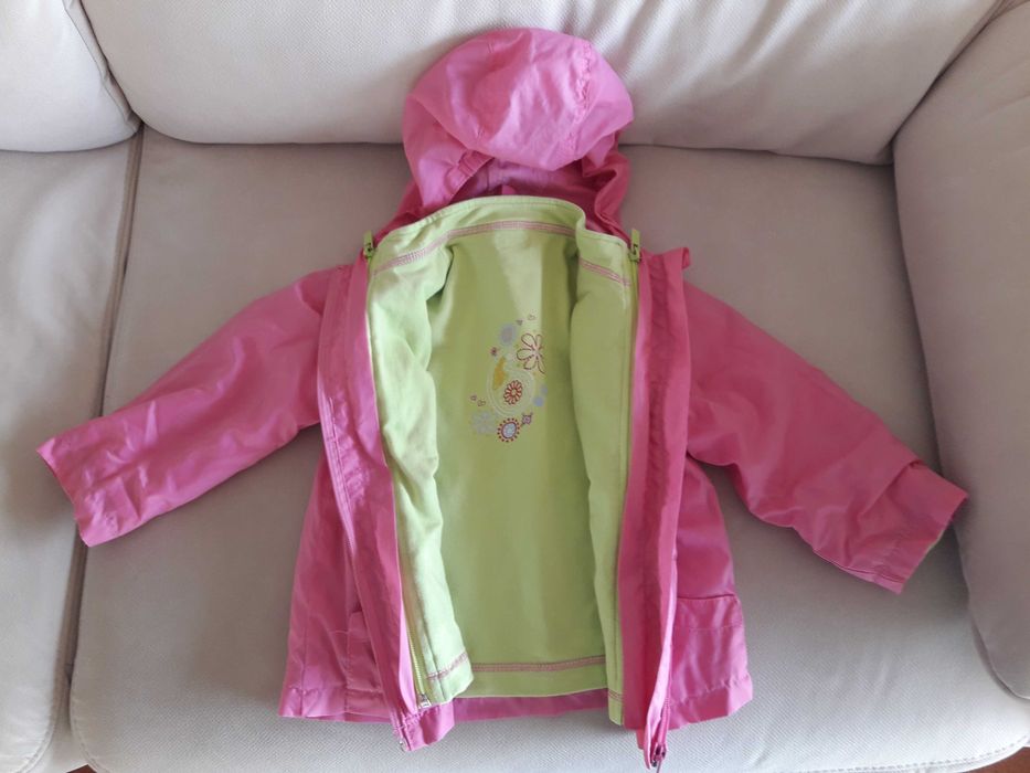 Casaco duplo com capuz