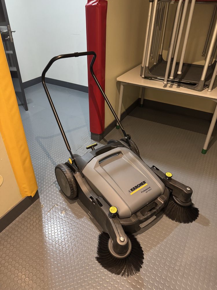 Máquinas Karcher a bateria e manual