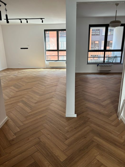 Montaż podłóg różnych