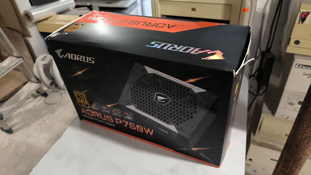 Блок живлення Gigabyte 550 750 850 1000 1600 Вт