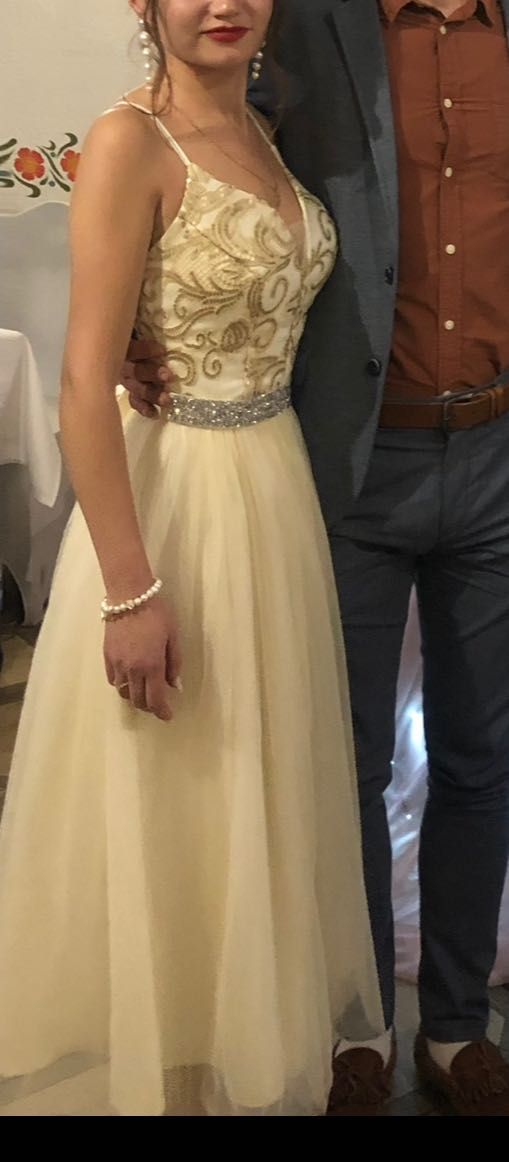 Сукня плаття на випускний весілля свято