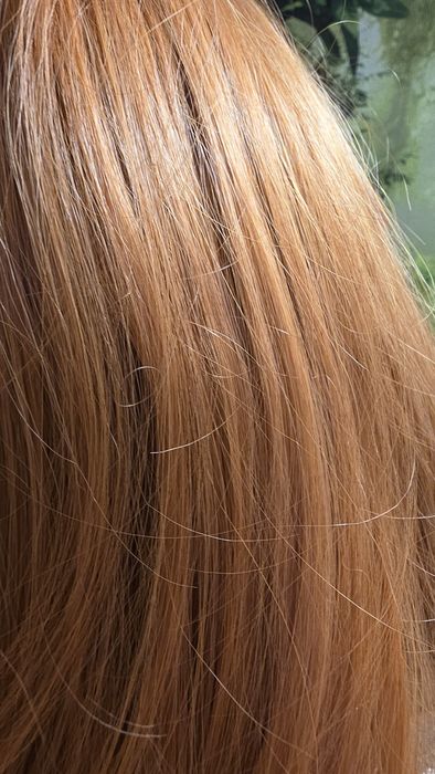 Peruka falowana z grzywką 70cm+ gratis opaska do peruk