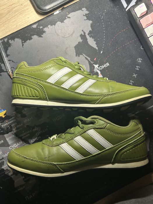 Кросівки Adidas жіночі