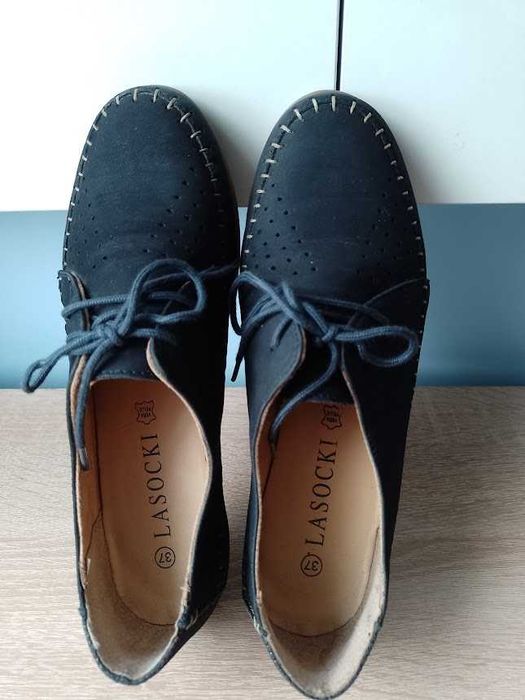 Sprzedam buty od Lasockiego