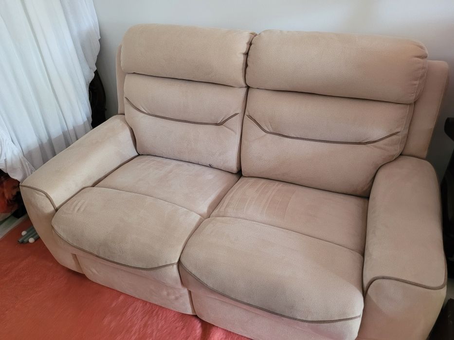 Sofá Bege 2 lugares reclinável