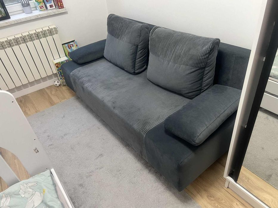 Sofa trzyosobowa rozkładana Leon z pojemnikiem szara Black Red White