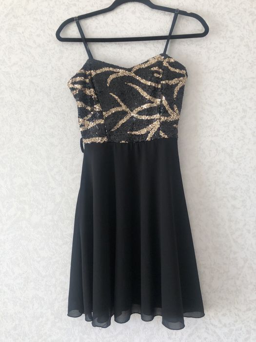 Сукня на випускний