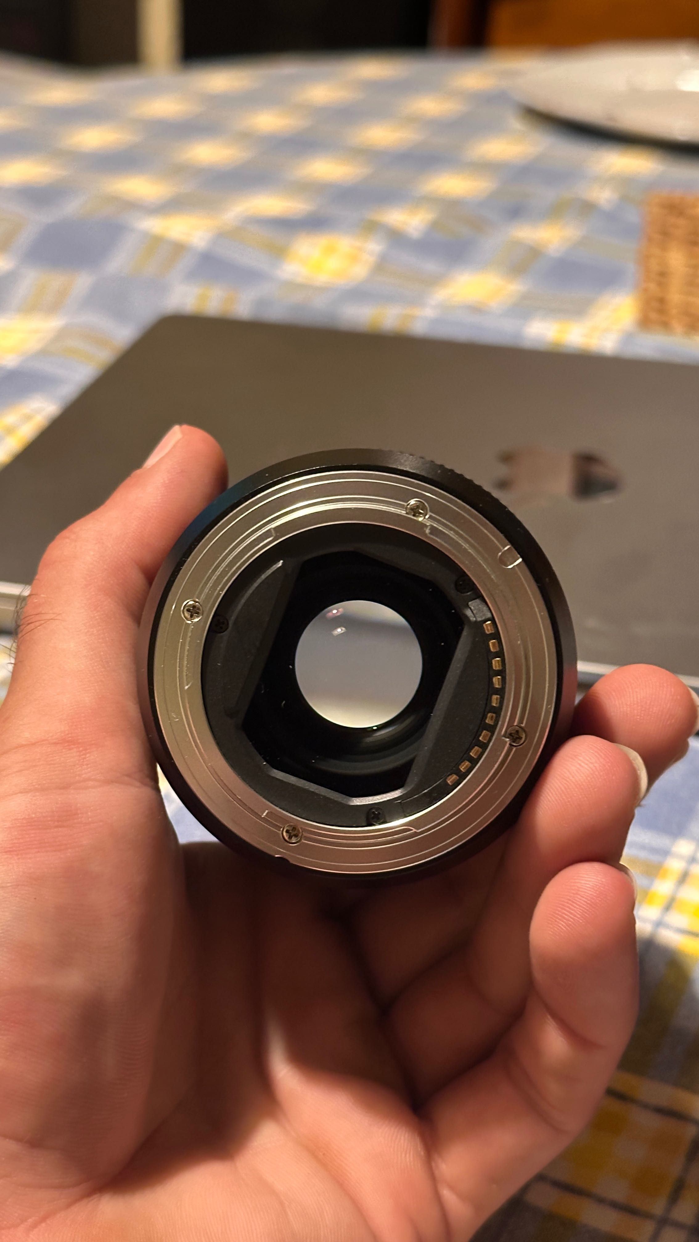 Objetiva Sony TTartisan 75mm F/2