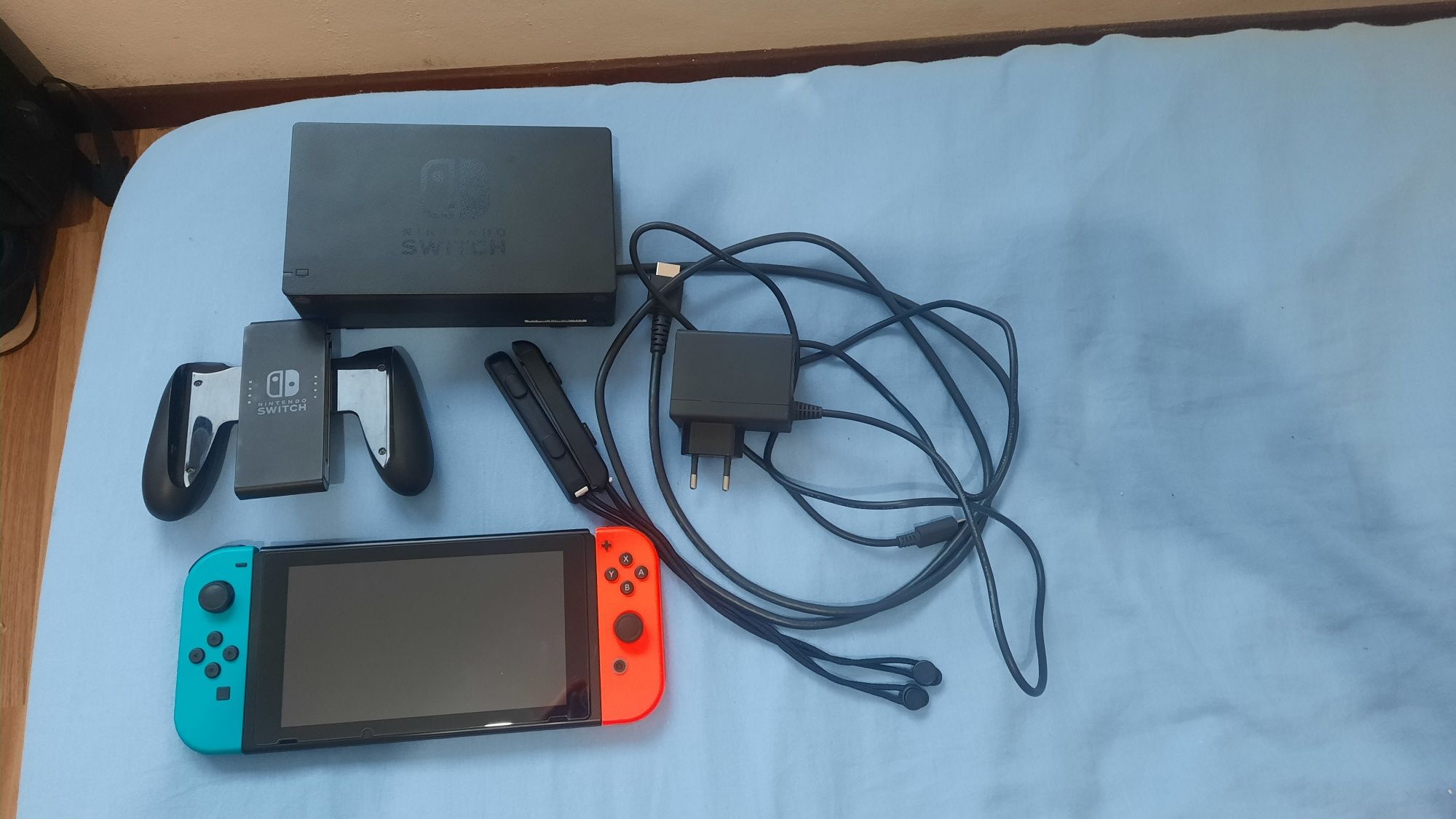 Nintendo Switch pouco usado