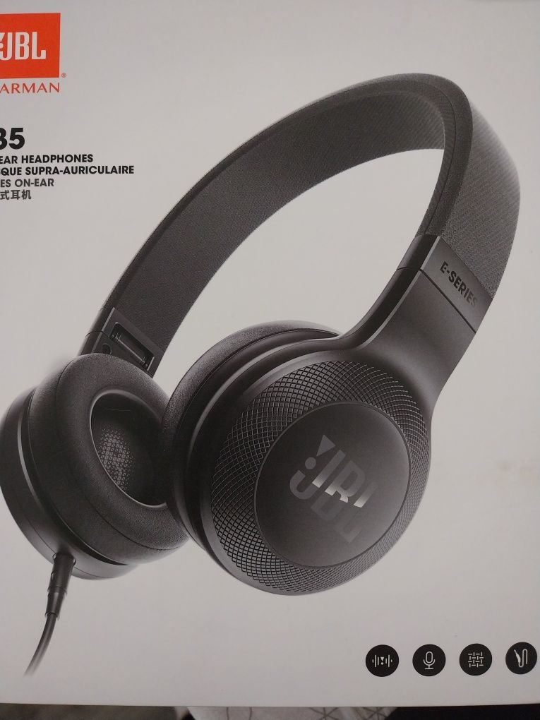Słuchawki przewodowe JBL E35
