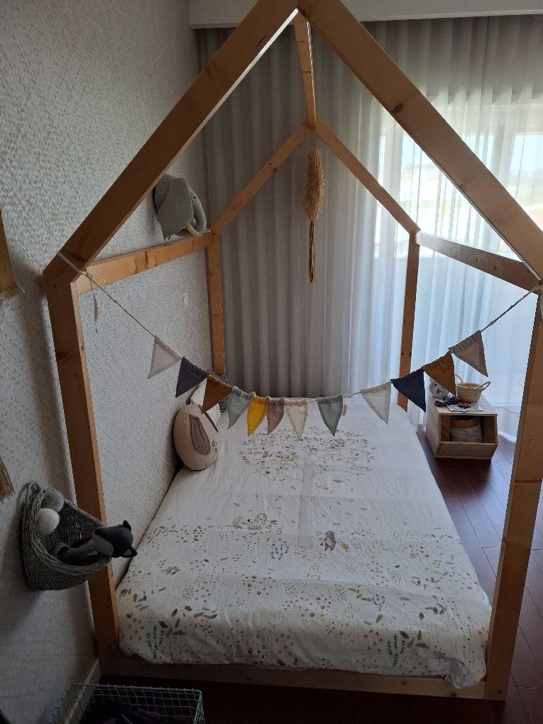 Cama de criança forma de "Casa"