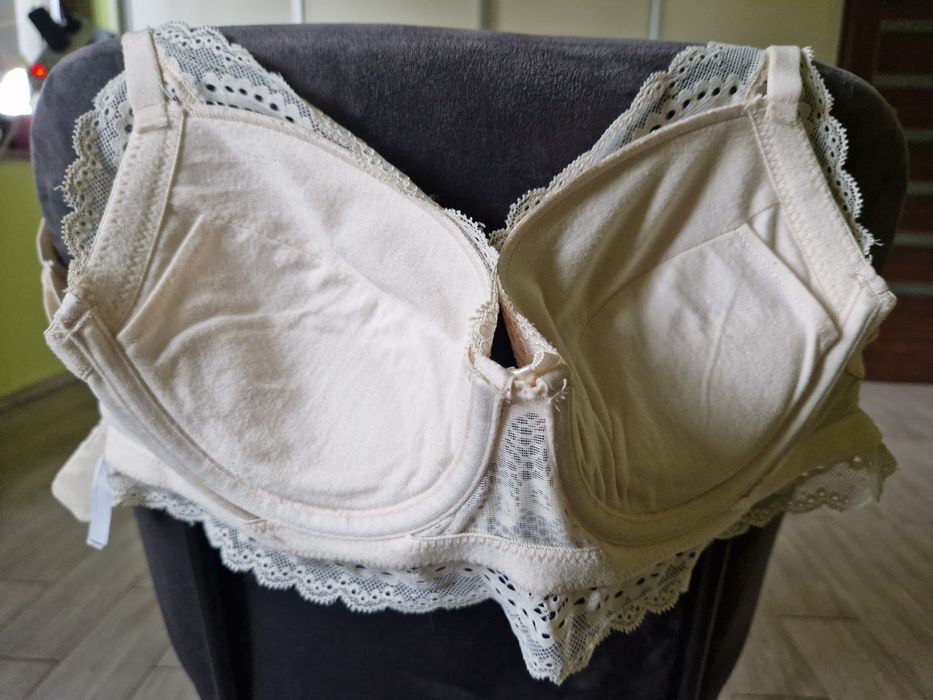 Biustonosz ESOTIQ 65E